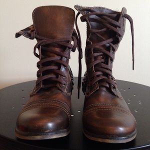 BETSEY JOHNSON LLOLA COMBAT BOOT